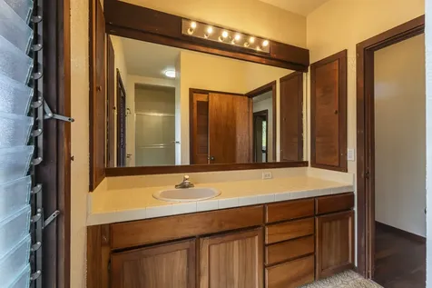 78-6686 1 Road Holualoa HI 96725