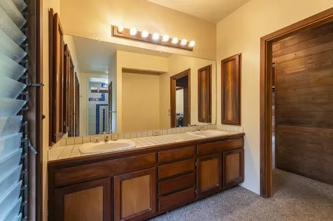 78-6686 1 Road Holualoa HI 96725