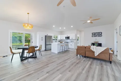 15-1713 32nd Avenue Keaau HI 96749