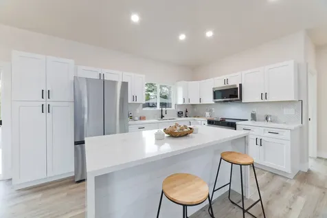 15-1713 32nd Avenue Keaau HI 96749