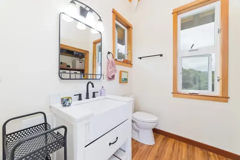 82-1085 Nanaina Lani Place Captain Cook HI 96704