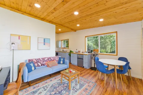 82-1085 Nanaina Lani Place Captain Cook HI 96704