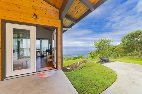 82-1085 Nanaina Lani Place Captain Cook HI 96704