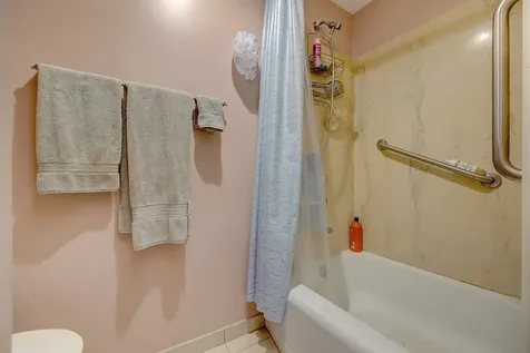 1911 Kalanianaole Street Hilo HI 96720