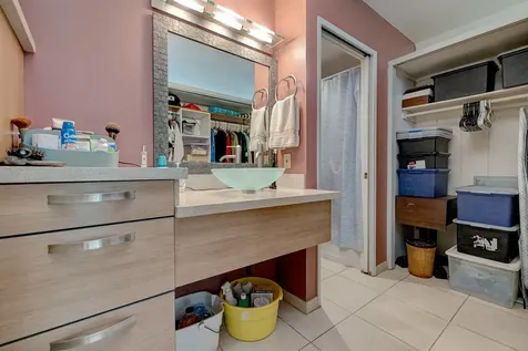 1911 Kalanianaole Street Hilo HI 96720