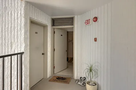 1911 Kalanianaole Street Hilo HI 96720