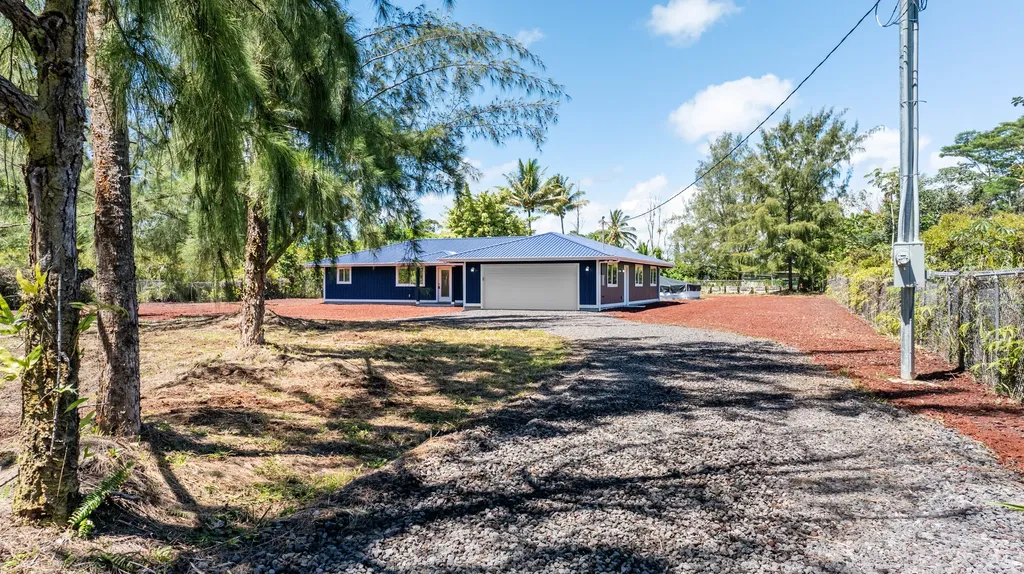 15-1698 5th Avenue Keaau HI 96749