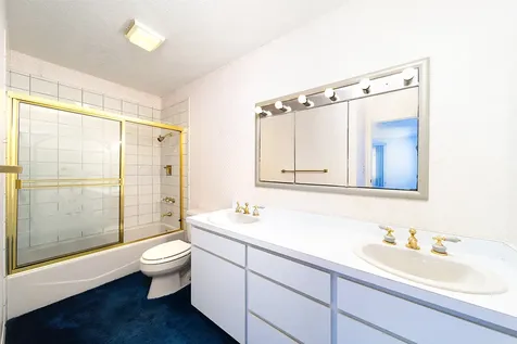 18-3351 Glenwood Road Volcano HI 96785