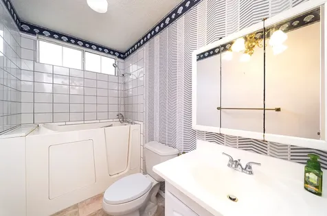 18-3351 Glenwood Road Volcano HI 96785