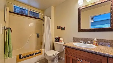 92-2190 Sea Breeze Parkway Ocean View HI 96737