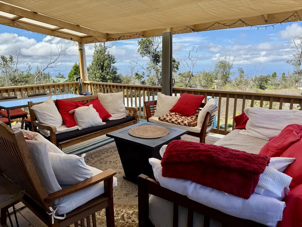 92-8374 Trade Wind Boulevard Ocean View HI 96737