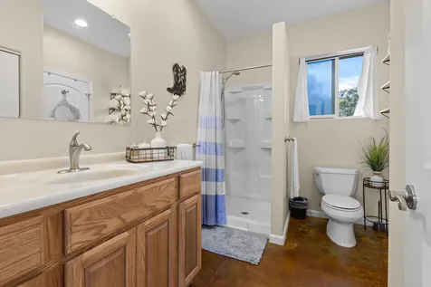 42-1467 Kalapahapuu Road Paauilo HI 96776