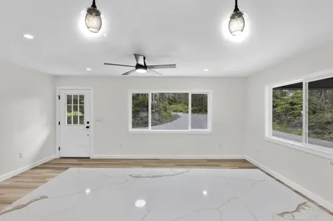 11-3105 Mokuna Street Volcano HI 96785