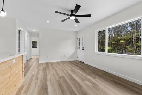 11-3105 Mokuna Street Volcano HI 96785