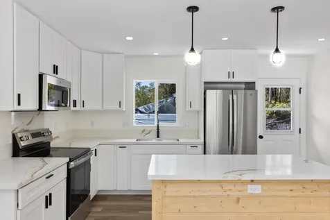 11-3105 Mokuna Street Volcano HI 96785