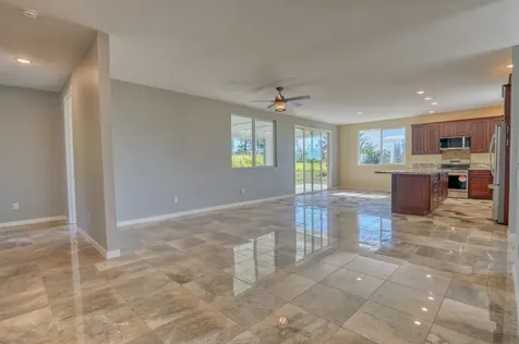 94-5858 Kanaloa Place Naalehu HI 96772