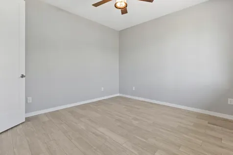 94-5858 Kanaloa Place Naalehu HI 96772