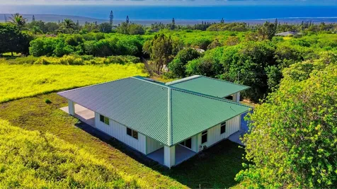 94-5858 Kanaloa Place Naalehu HI 96772