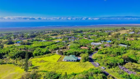 94-5858 Kanaloa Place Naalehu HI 96772