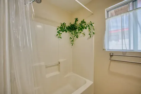 18-7887 Kini Road Mountain View HI 96771