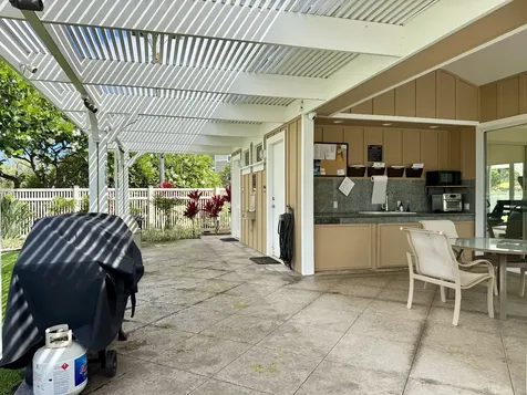 75-6060 Kuakini Highway Kailua-kona HI 96740
