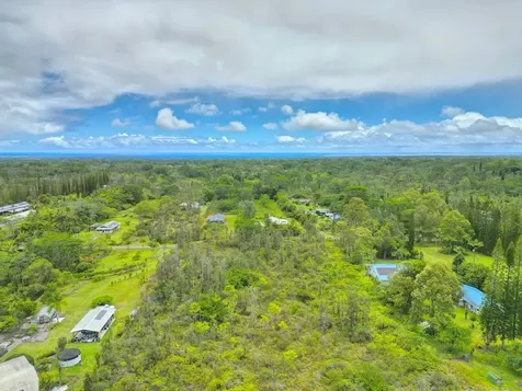 37th Avenue Keaau HI 96749