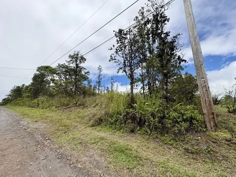 37th Avenue Keaau HI 96749