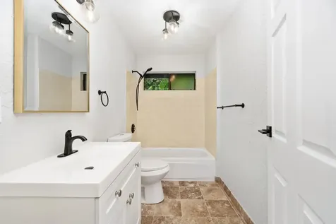 Captain Cook HI 96704