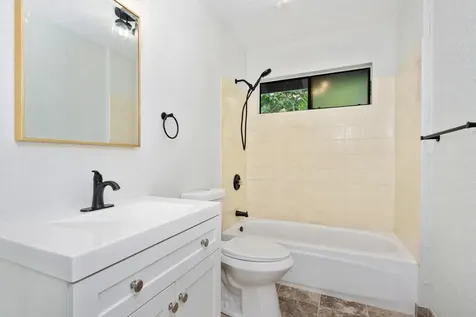 Captain Cook HI 96704