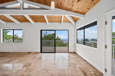 Captain Cook HI 96704