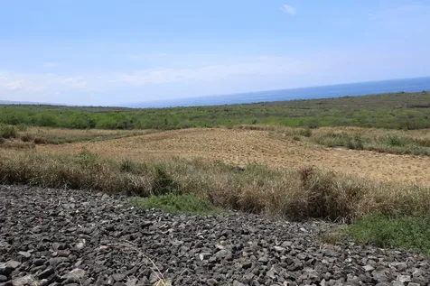 85-4471 Kapia Road Captain Cook HI 96704