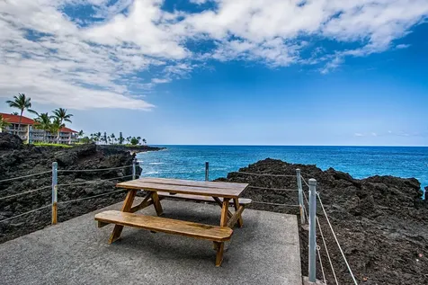 78-6800 Alii Drive Kailua-kona HI 96740