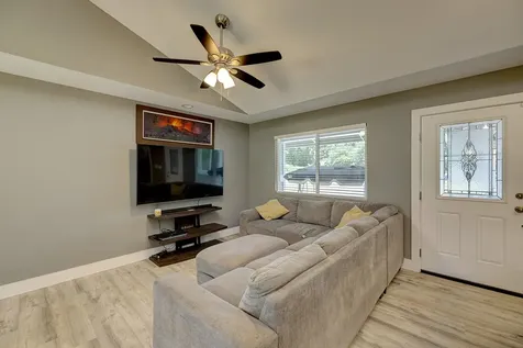 15-1983 14th Avenue Keaau HI 96749