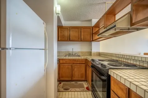 101 Aupuni Street Hilo HI 96720