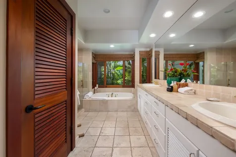 68-131 E Pukaua Place Kamuela HI 96743