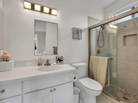 75-6009 Alii Drive Kailua-kona HI 96740