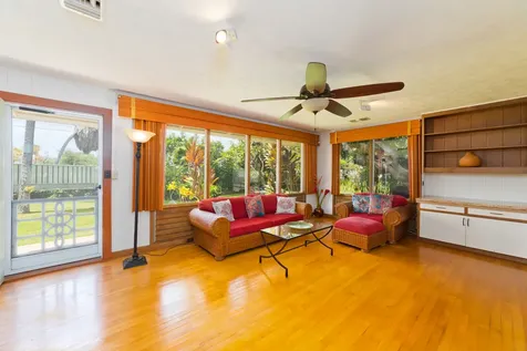 82-6274 Kahauloa Street Captain Cook HI 96704