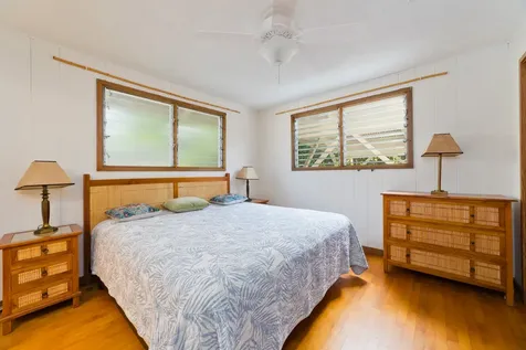 82-6274 Kahauloa Street Captain Cook HI 96704