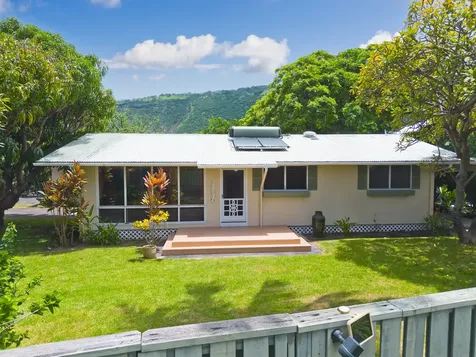 82-6274 Kahauloa Street Captain Cook HI 96704