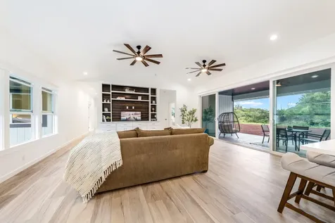 15-1893 22nd Avenue Keaau HI 96749