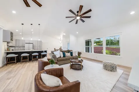 15-1893 22nd Avenue Keaau HI 96749