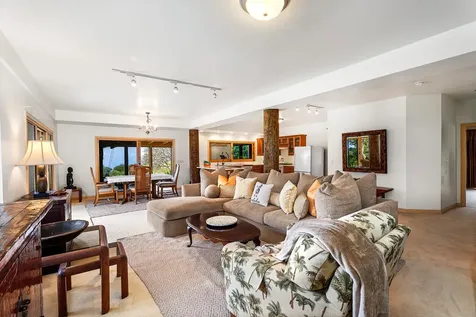 75-5339-g Mamalahoa Highway Holualoa HI 96725