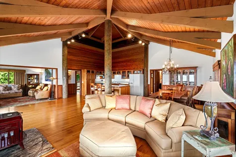 75-5339-g Mamalahoa Highway Holualoa HI 96725