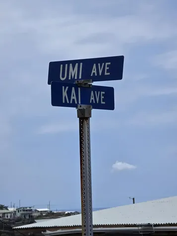 Umi Avenue Captain Cook HI 96704