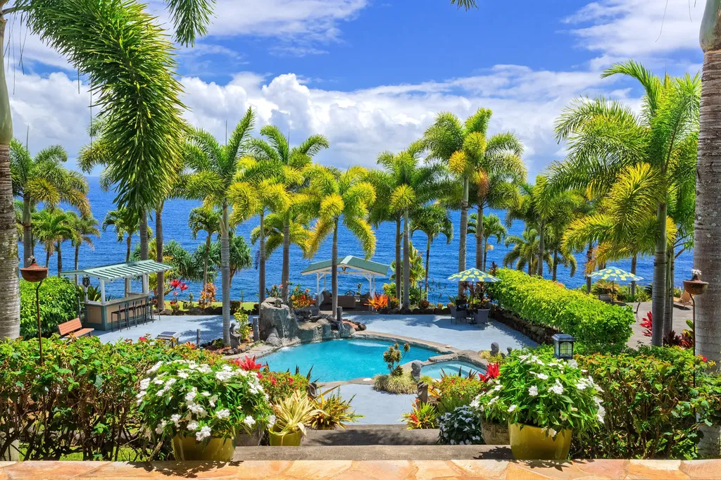 31-212 Hawaii Belt Road Ninole HI 96773