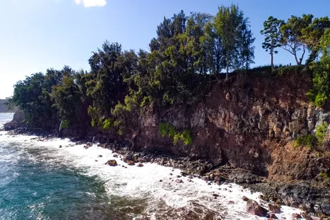 29-3818 Hawaii Belt Road Hakalau HI 96710