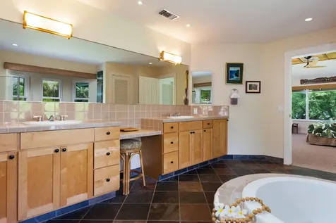 69-1634 Puako Beach Drive Kamuela HI 96743