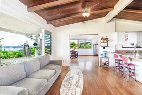 16 Haaheo Road Hilo HI 96720