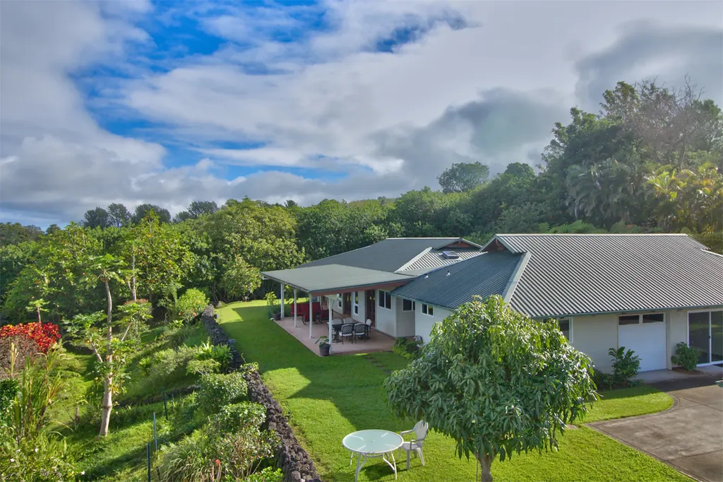 73-1225 Kauilaniakea Drive Kailua-kona HI 96740