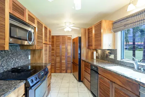 76-6212 Alii Drive Kailua-kona HI 96740